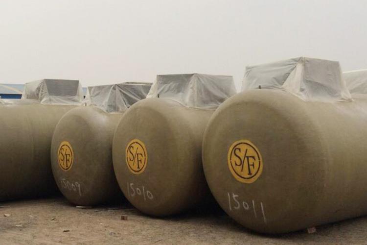 為防止意外發(fā)生，罐體內(nèi)部專門裝置了檢測設(shè)備，一旦罐體出現(xiàn)泄露的情況檢測設(shè)備會及時發(fā)出報警聲