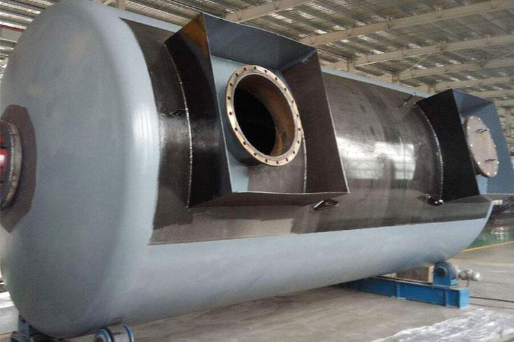 與一般普通的單層鋼制罐相比較，該雙層罐對于內(nèi)部鋼殼根本不需要檢測，從而大大降低了客戶的使用綜合成本