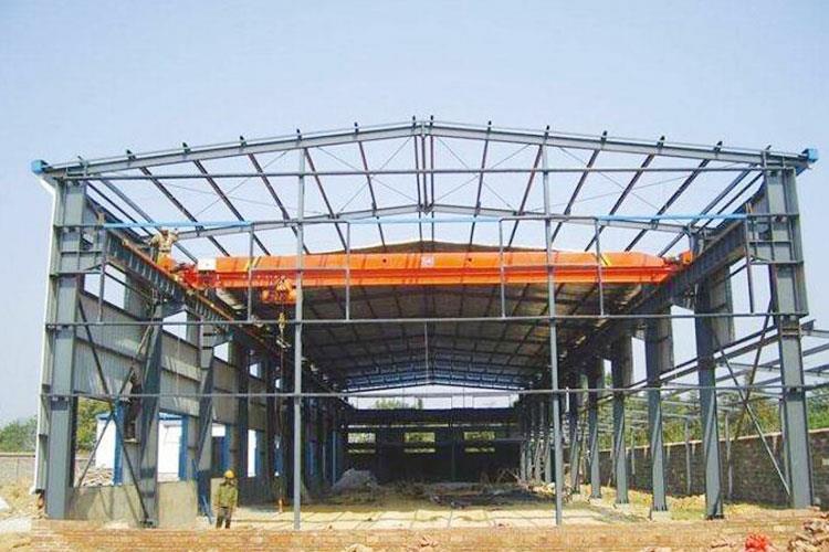 鋼結(jié)構(gòu)建筑廠房的材料可回收，做到綠色沒(méi)有污染