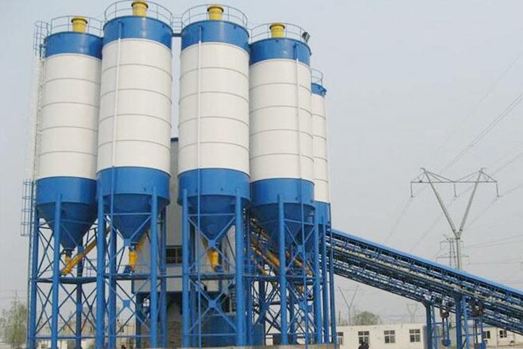 60噸水泥罐適用于工業(yè)建筑、城市建設(shè)、道路橋梁水利及構(gòu)件廠等施工中散水泥等散料的儲(chǔ)備料罐